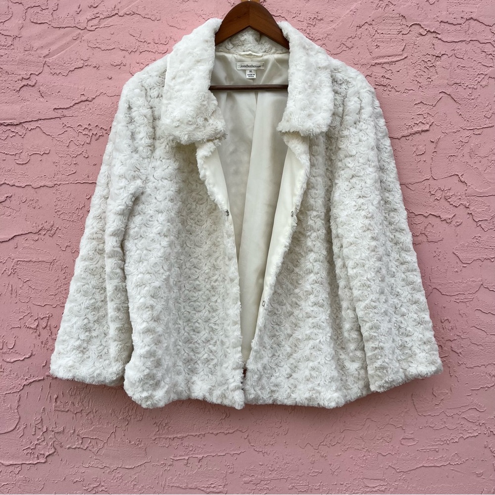 Vintage John PaulRichard White Faux Fur Jacket Size XL